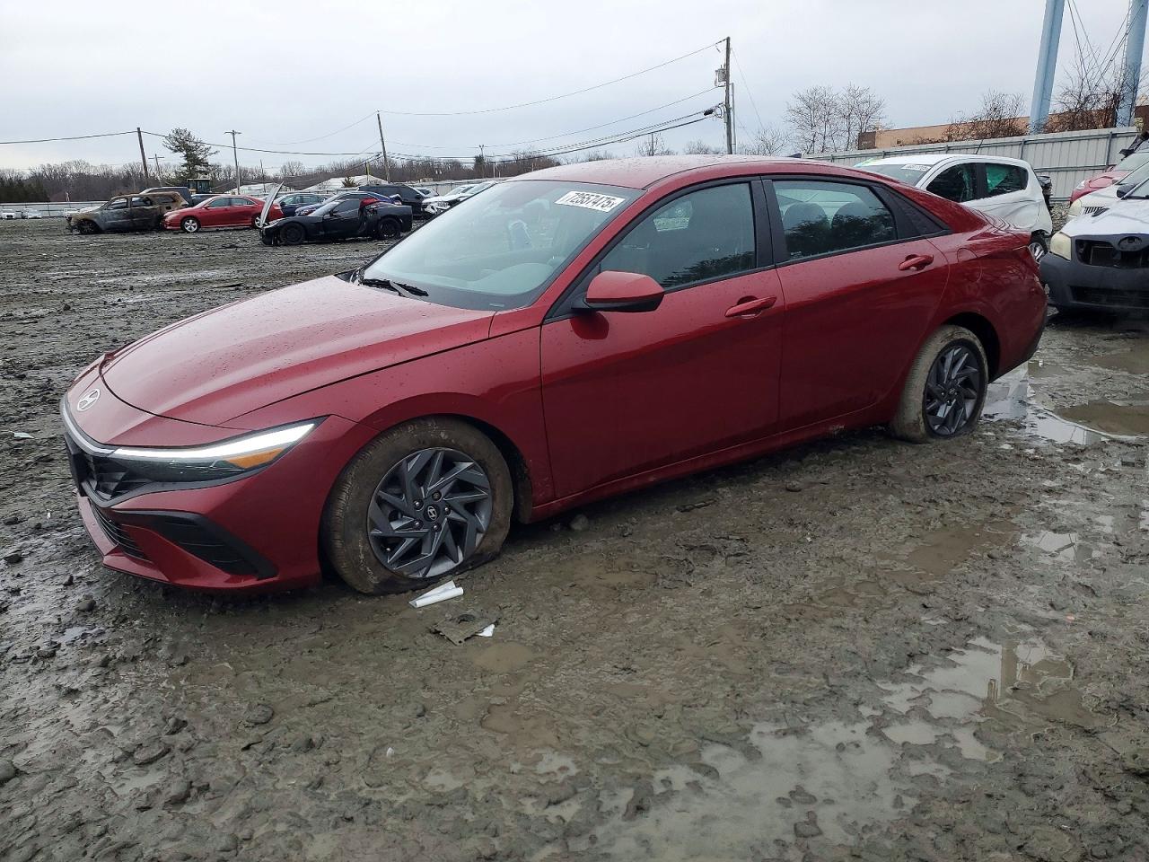 2024 HYUNDAI ELANTRA