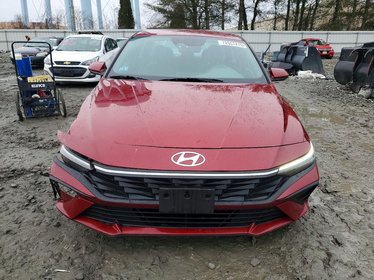2024 HYUNDAI ELANTRA BLUE photo 5