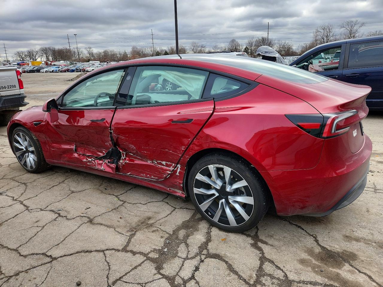 2024 TESLA MODEL 3 photo 3
