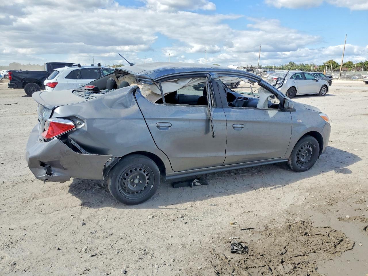 2023 MITSUBISHI MIRAGE G4 ES photo 5
