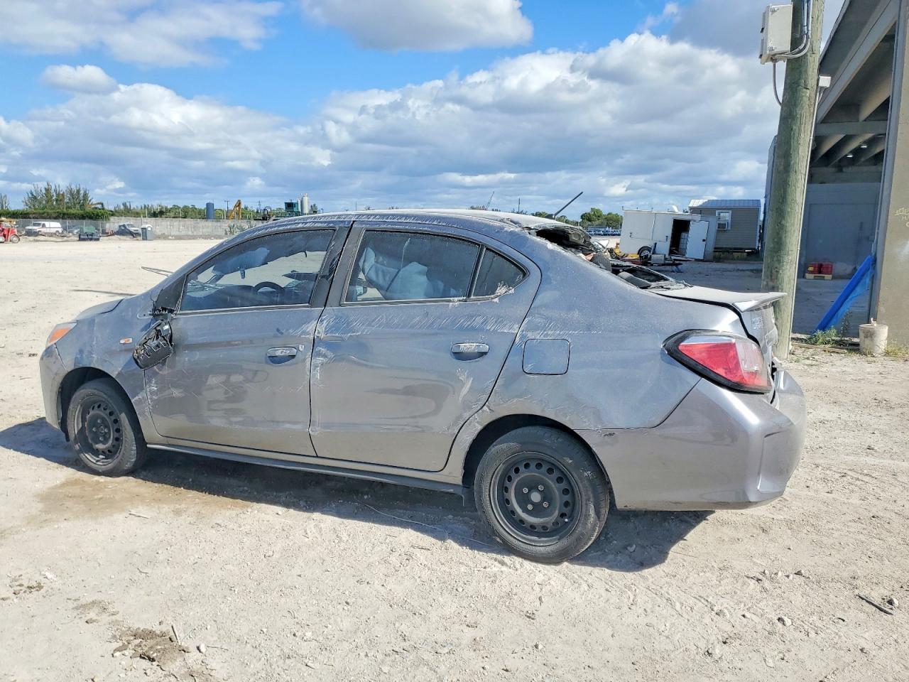 2023 MITSUBISHI MIRAGE G4 ES photo 3