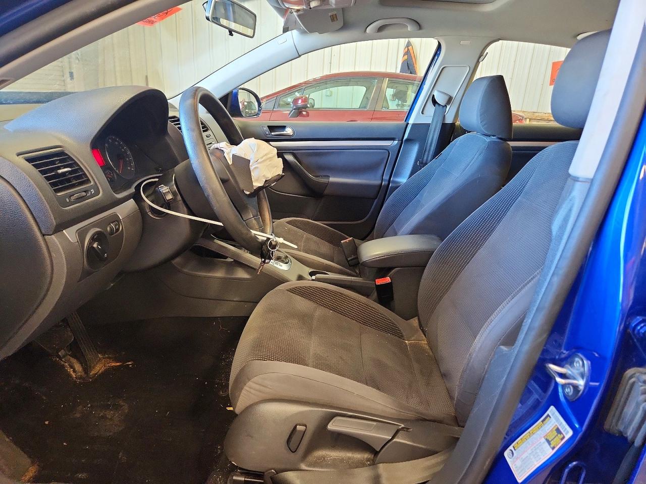 2009 VOLKSWAGEN JETTA S photo 13