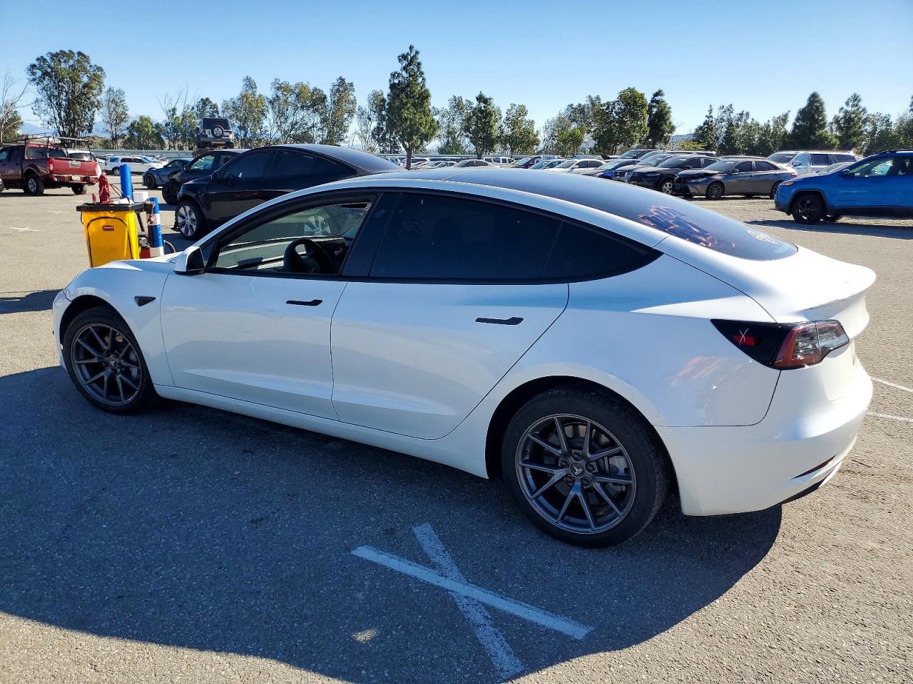 2023 TESLA MODEL 3 photo 2