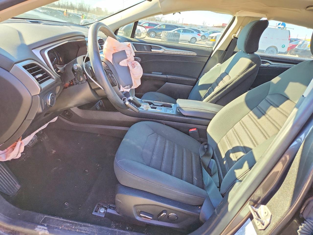 2019 FORD FUSION photo 13