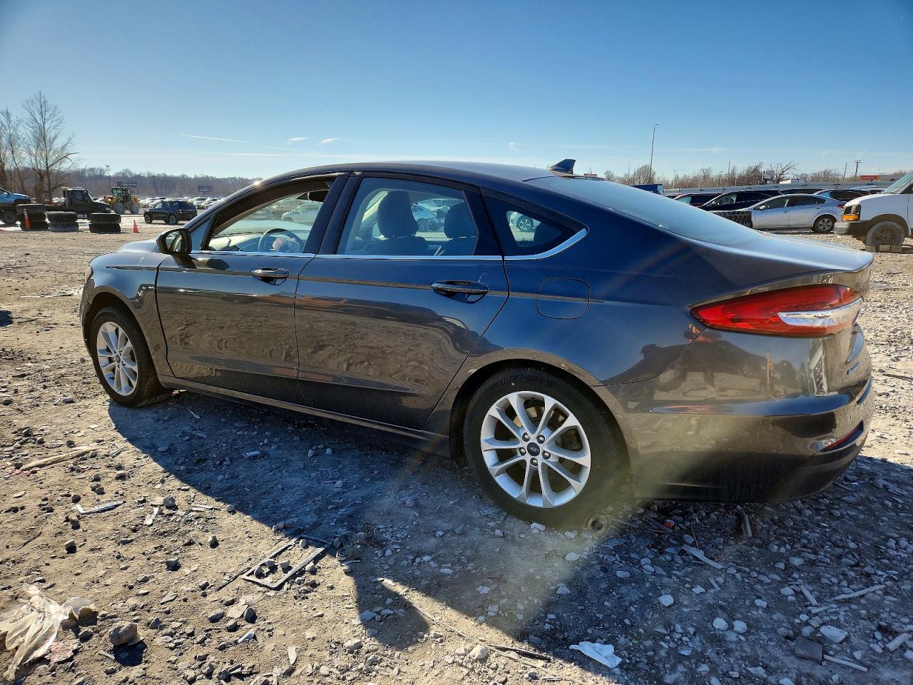 2019 FORD FUSION photo 3