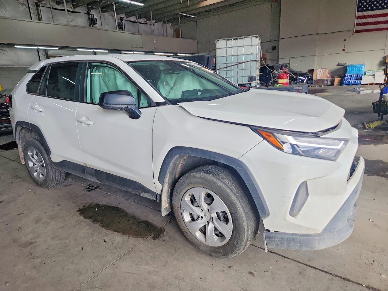 2025 TOYOTA RAV4 LE photo 4