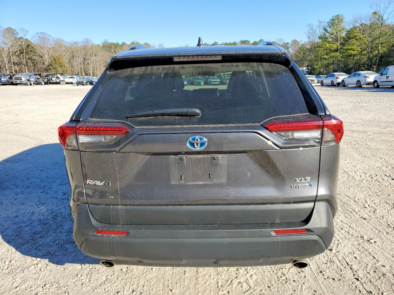 2024 TOYOTA RAV4 XLE photo 6