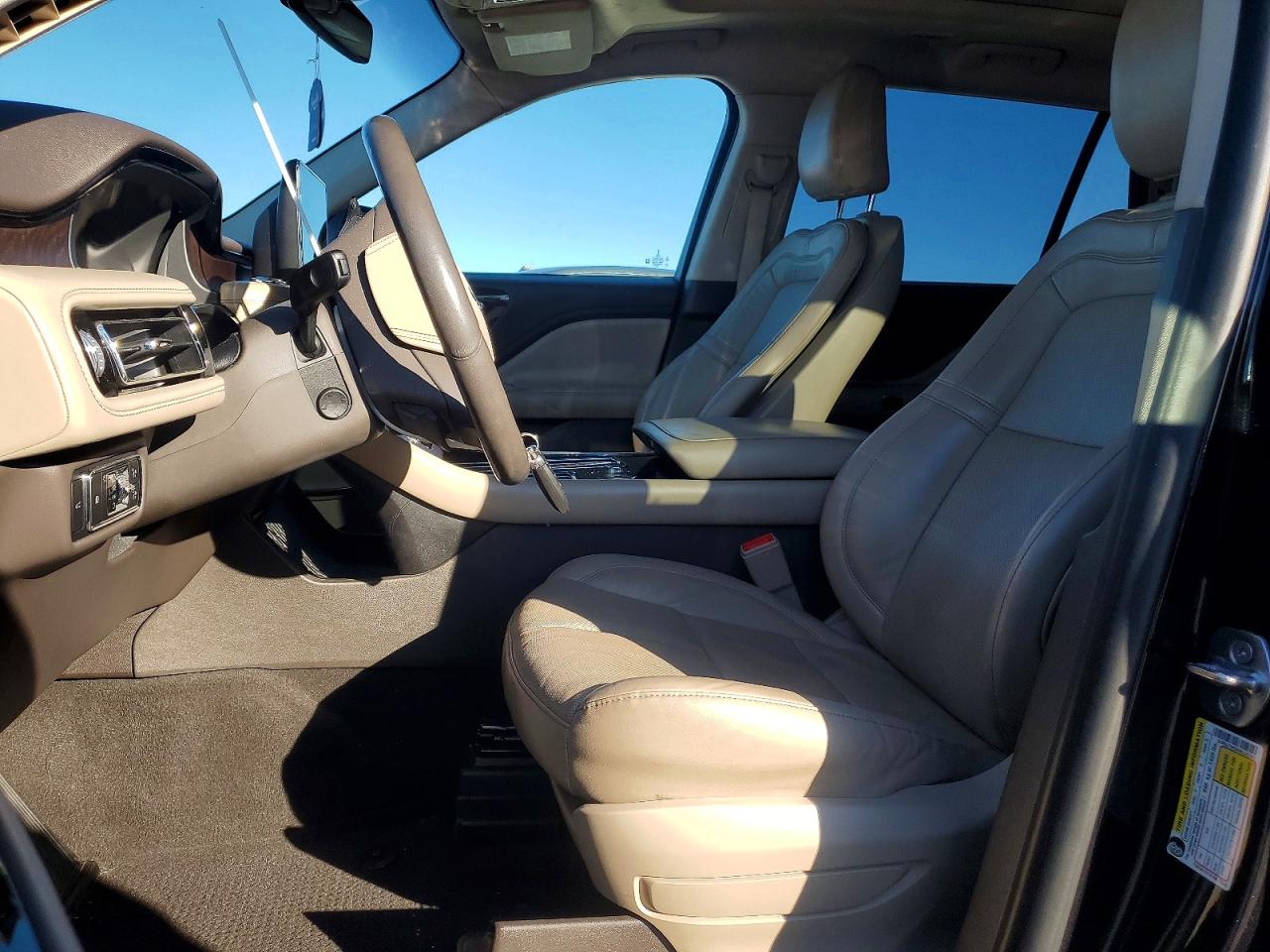 2021 LINCOLN AVIATOR RESERVE photo 7