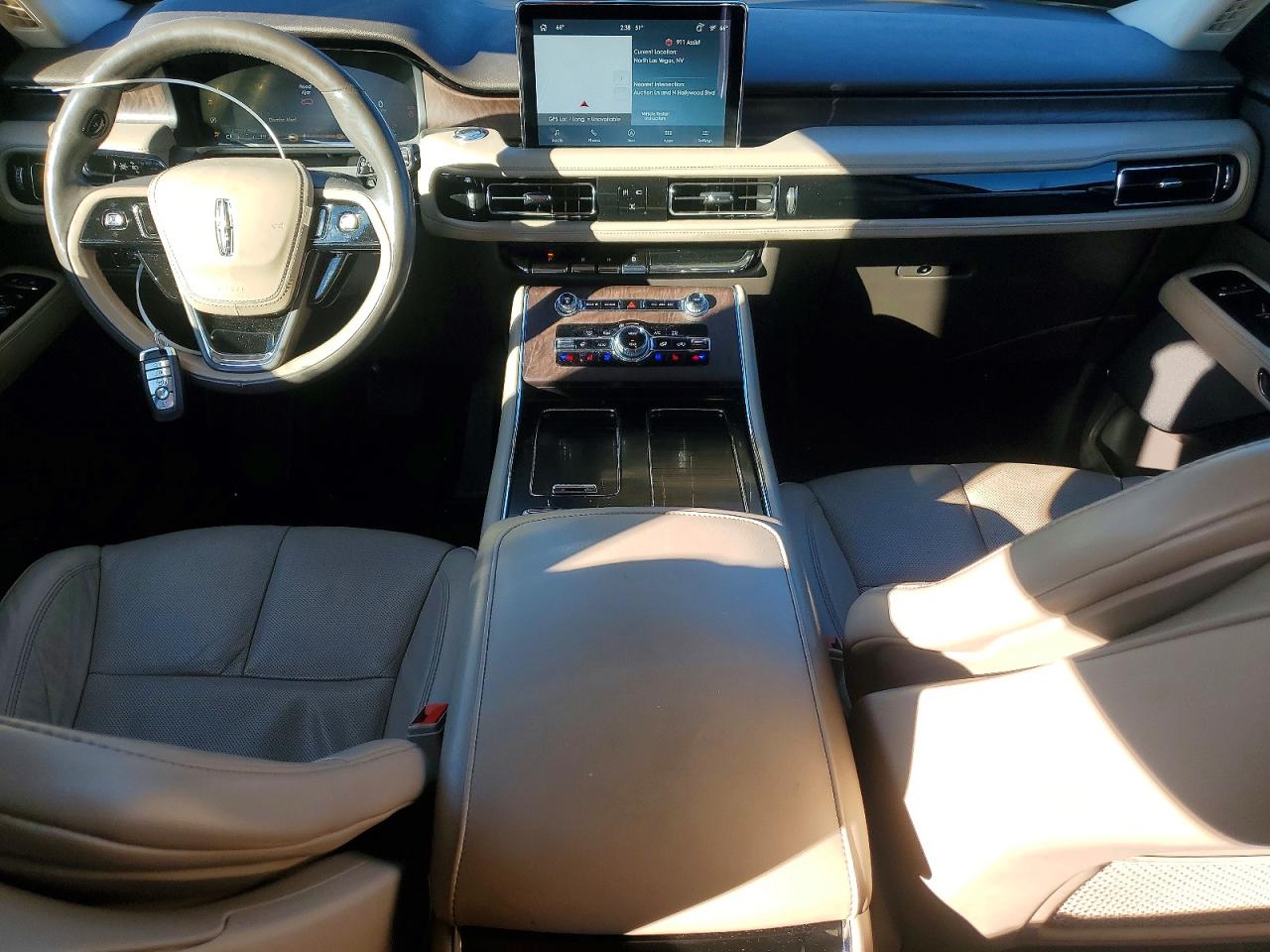 2021 LINCOLN AVIATOR RESERVE photo 8