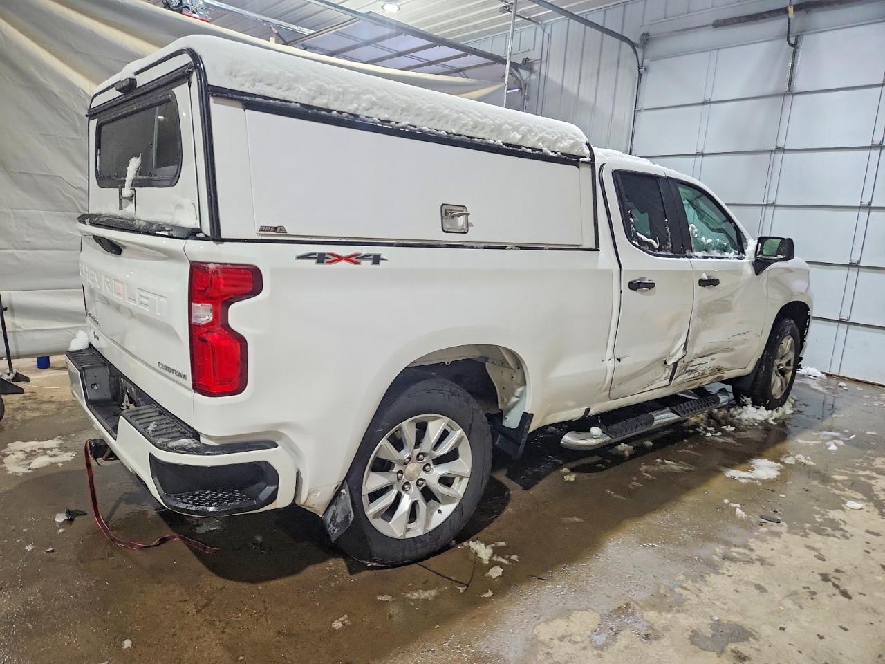 2021 CHEVROLET SILVERADO K1500 CUSTOM photo 5