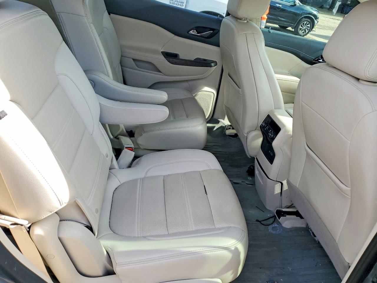 2021 GMC ACADIA DENALI photo 10