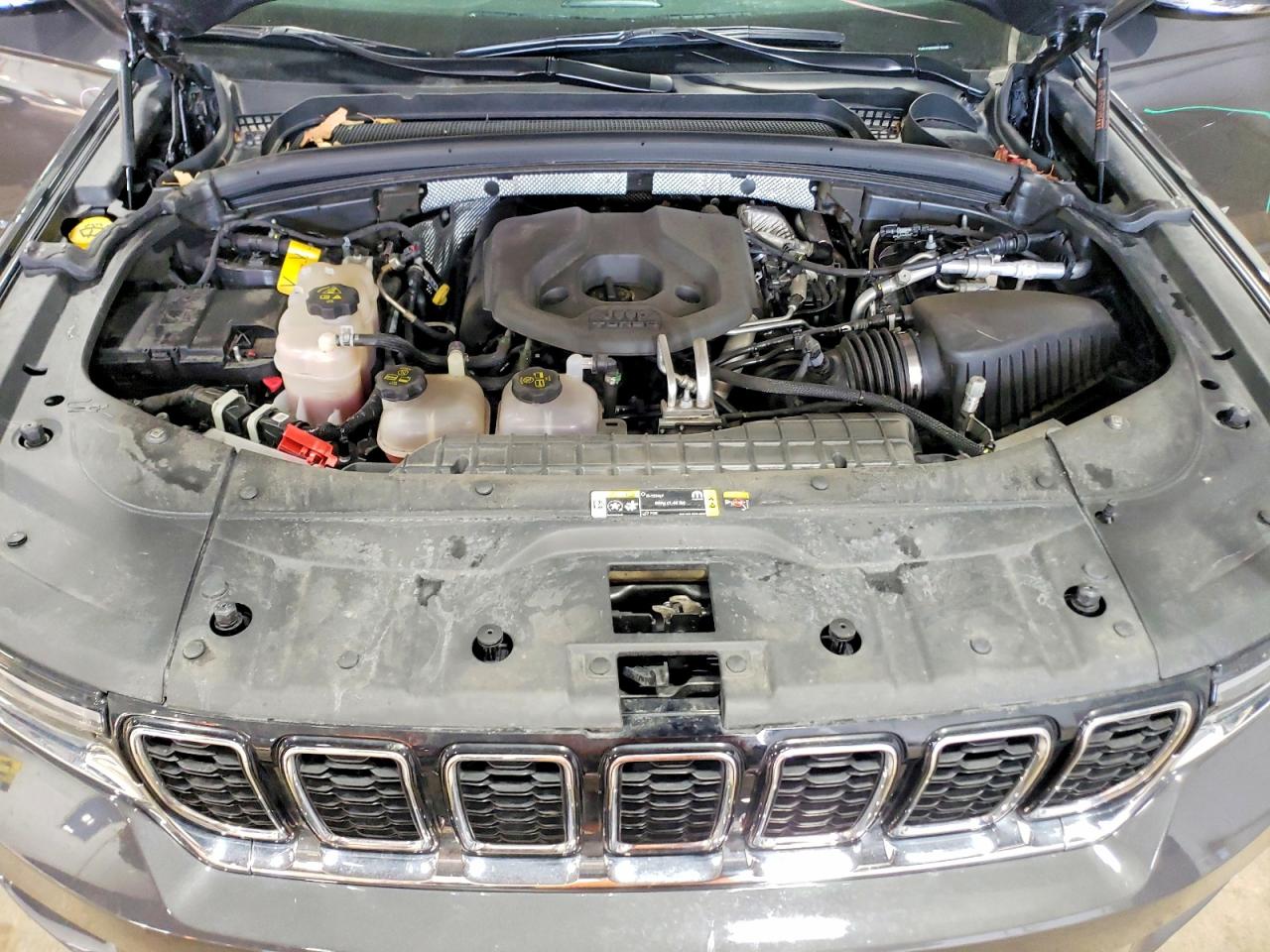 2022 JEEP GRAND CHEROKEE LIMITED 4XE photo 12
