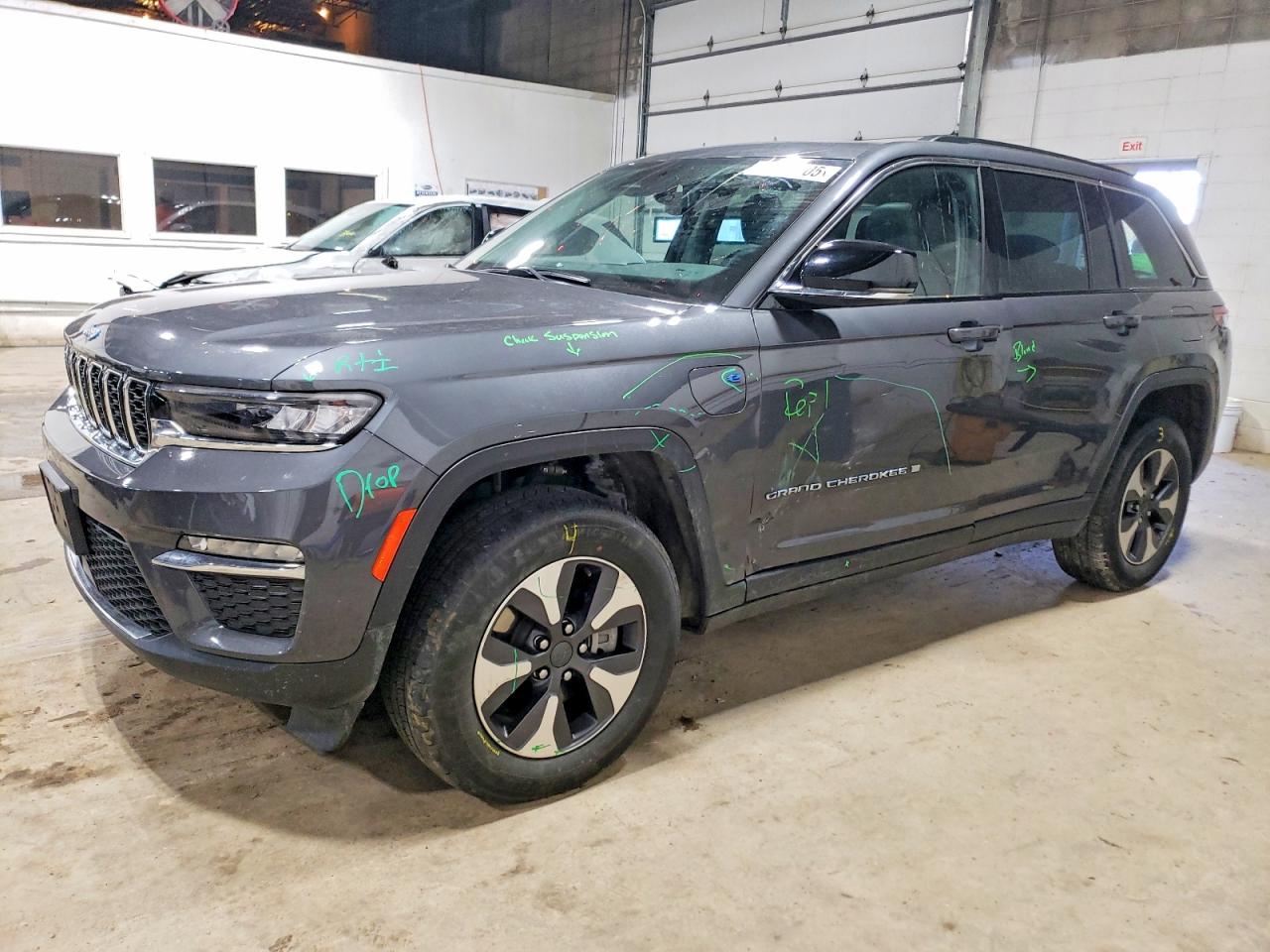 2022 JEEP GRAND CHEROKEE