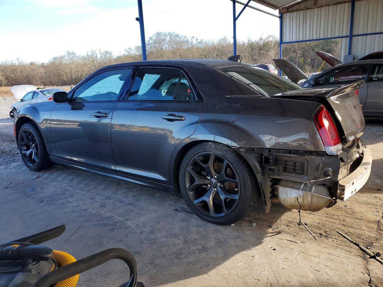 2023 CHRYSLER 300 S photo 2