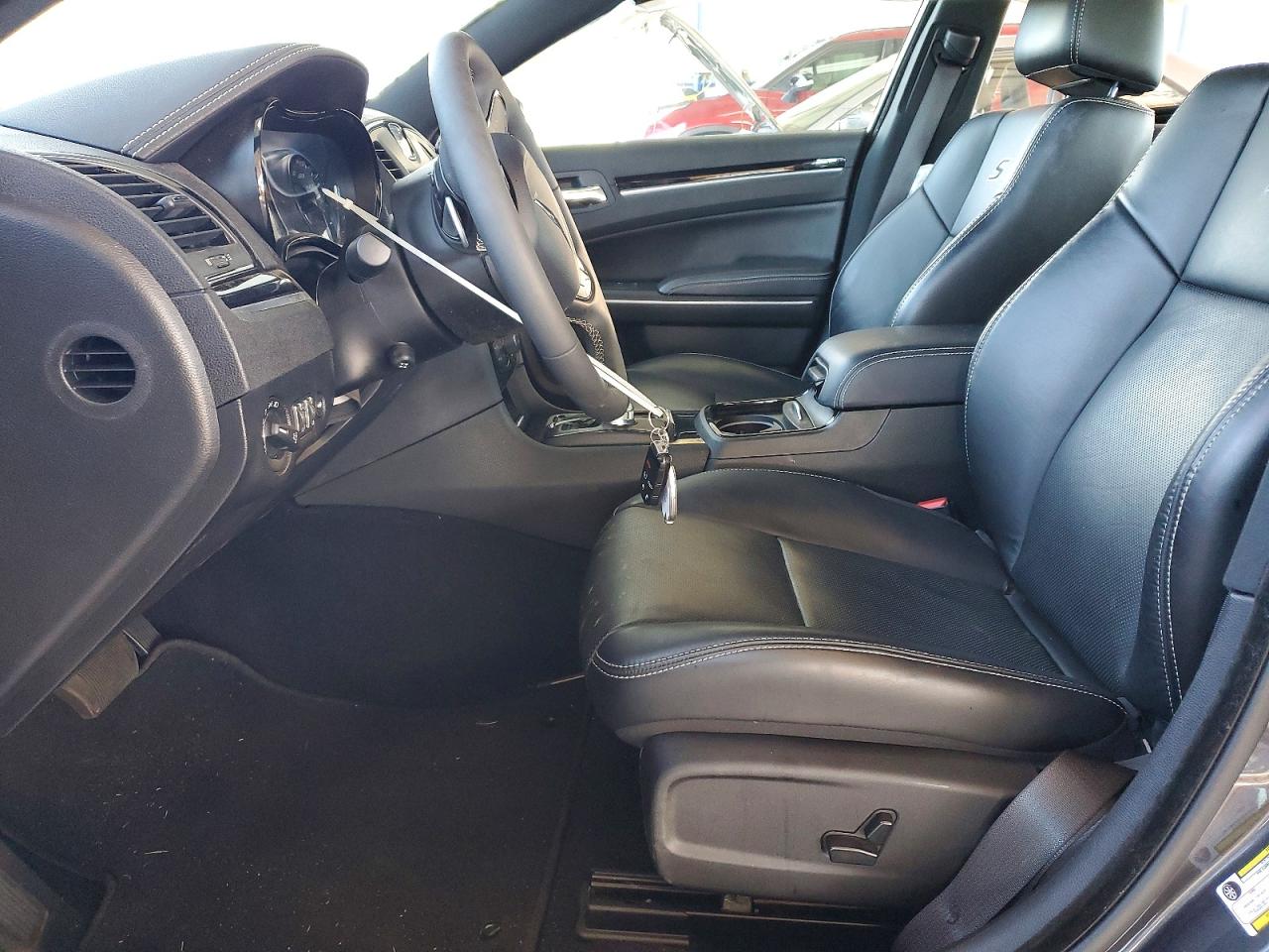 2023 CHRYSLER 300 S photo 7