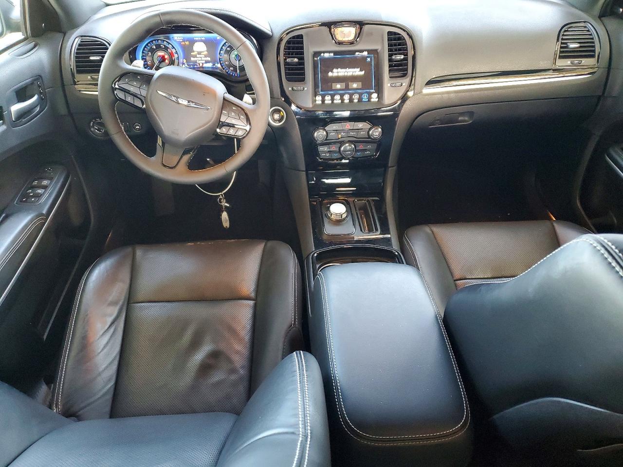 2023 CHRYSLER 300 S photo 8