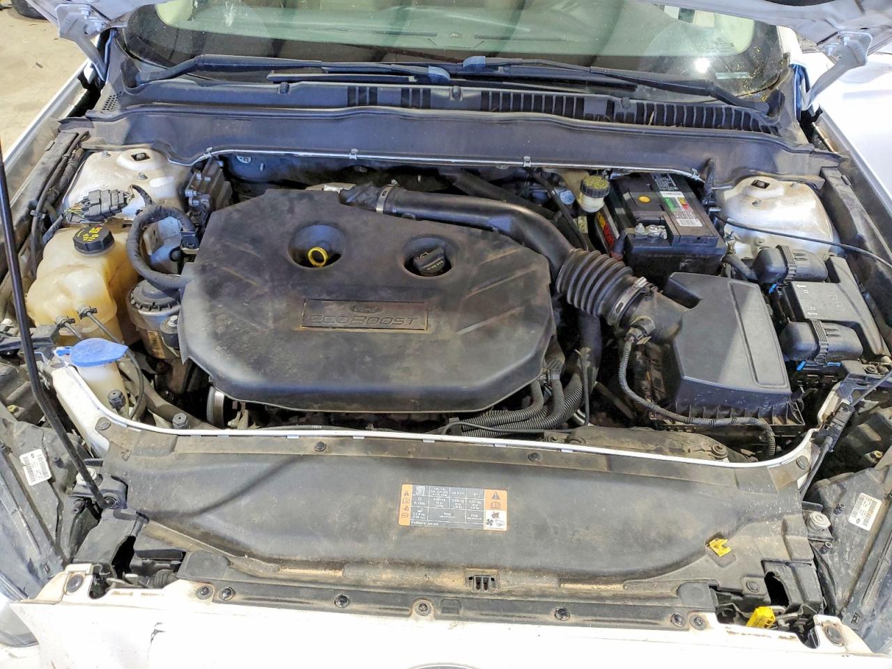 2015 FORD FUSION SE photo 11