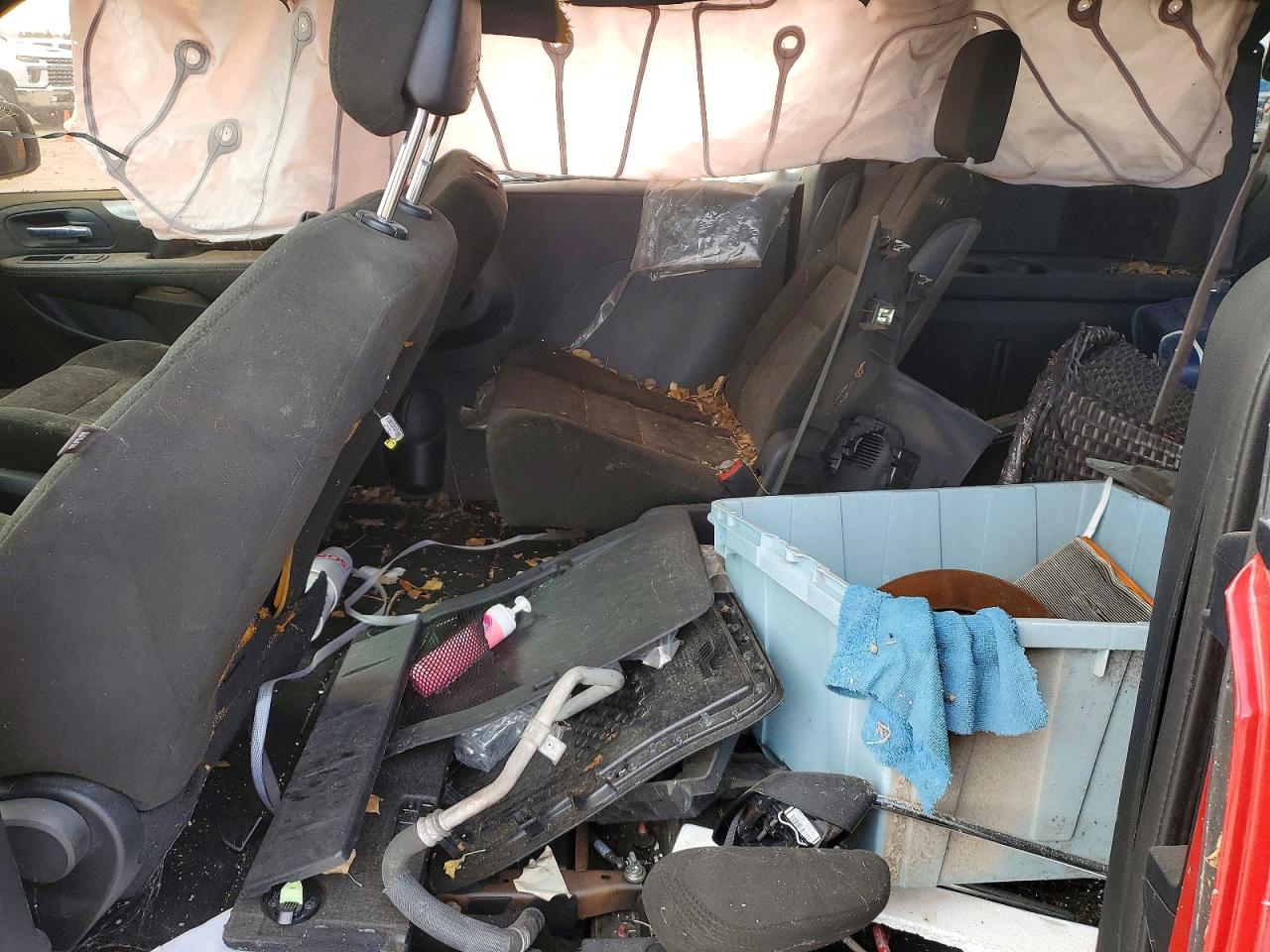 2015 DODGE GRAND CARAVAN SE photo 21