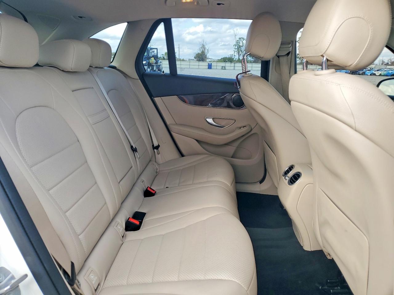 2021 MERCEDES-BENZ GLC 300 photo 21