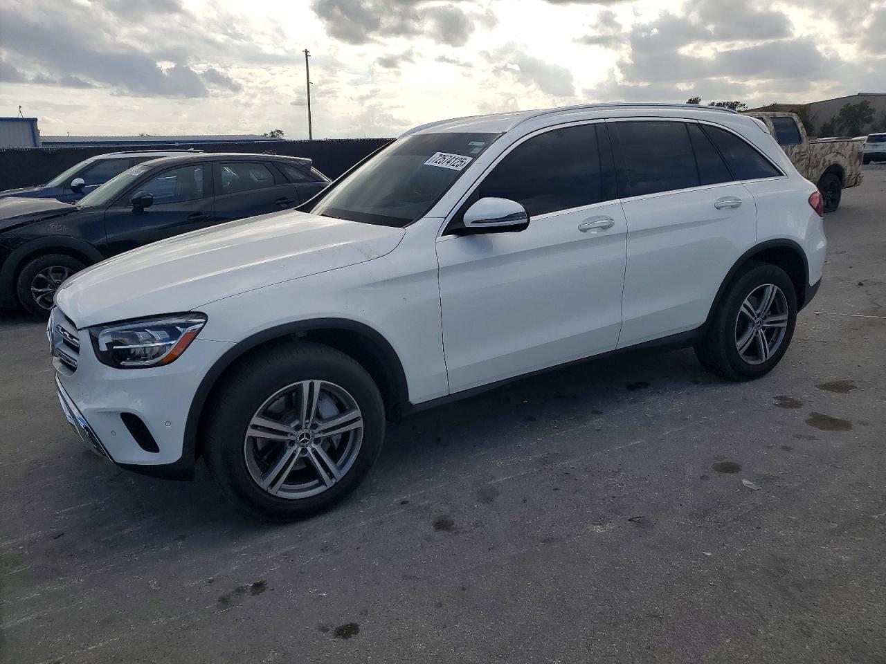 2021 MERCEDES-BENZ GLC