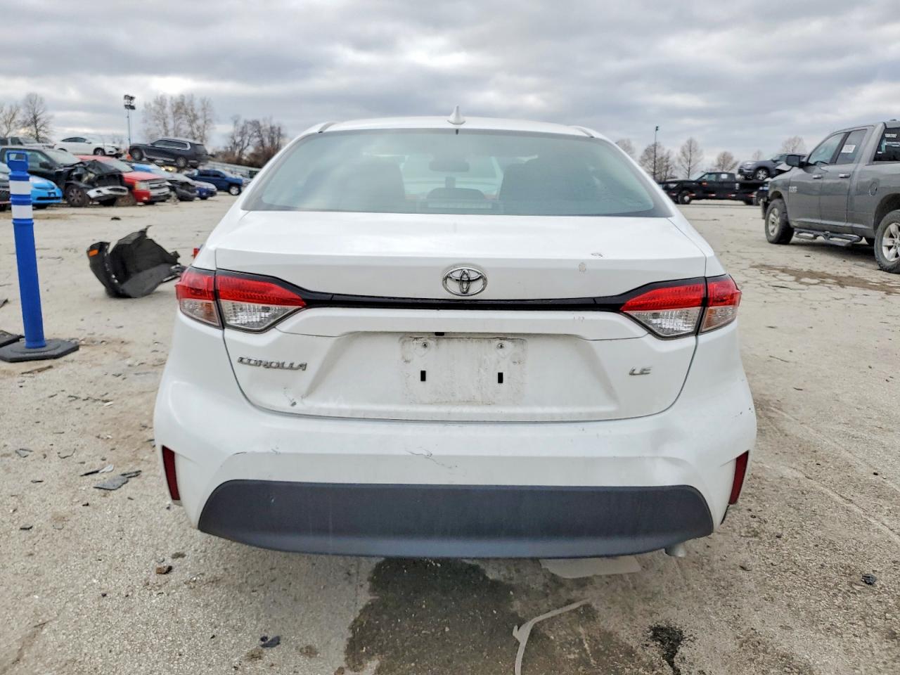 2023 TOYOTA COROLLA LE photo 6