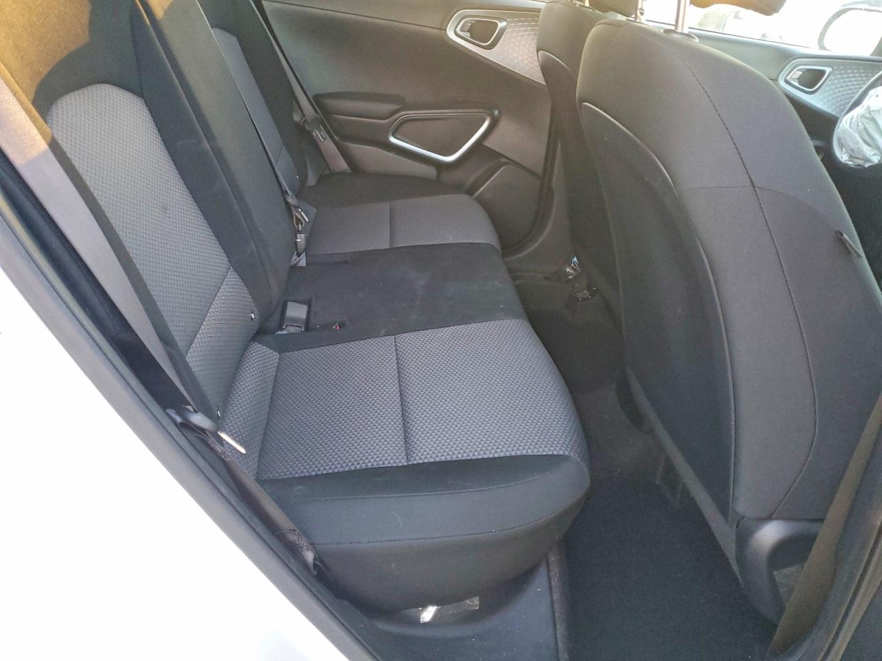 2022 KIA SOUL LX photo 19