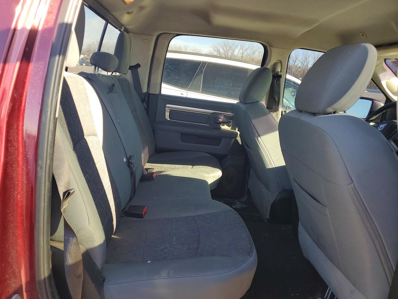 2019 RAM 1500 CLASSIC SLT photo 19