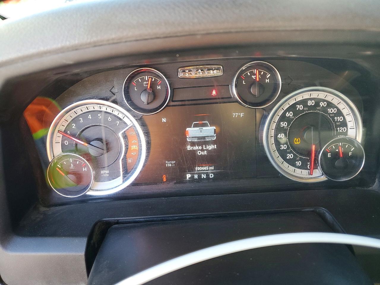 2019 RAM 1500 CLASSIC SLT photo 17