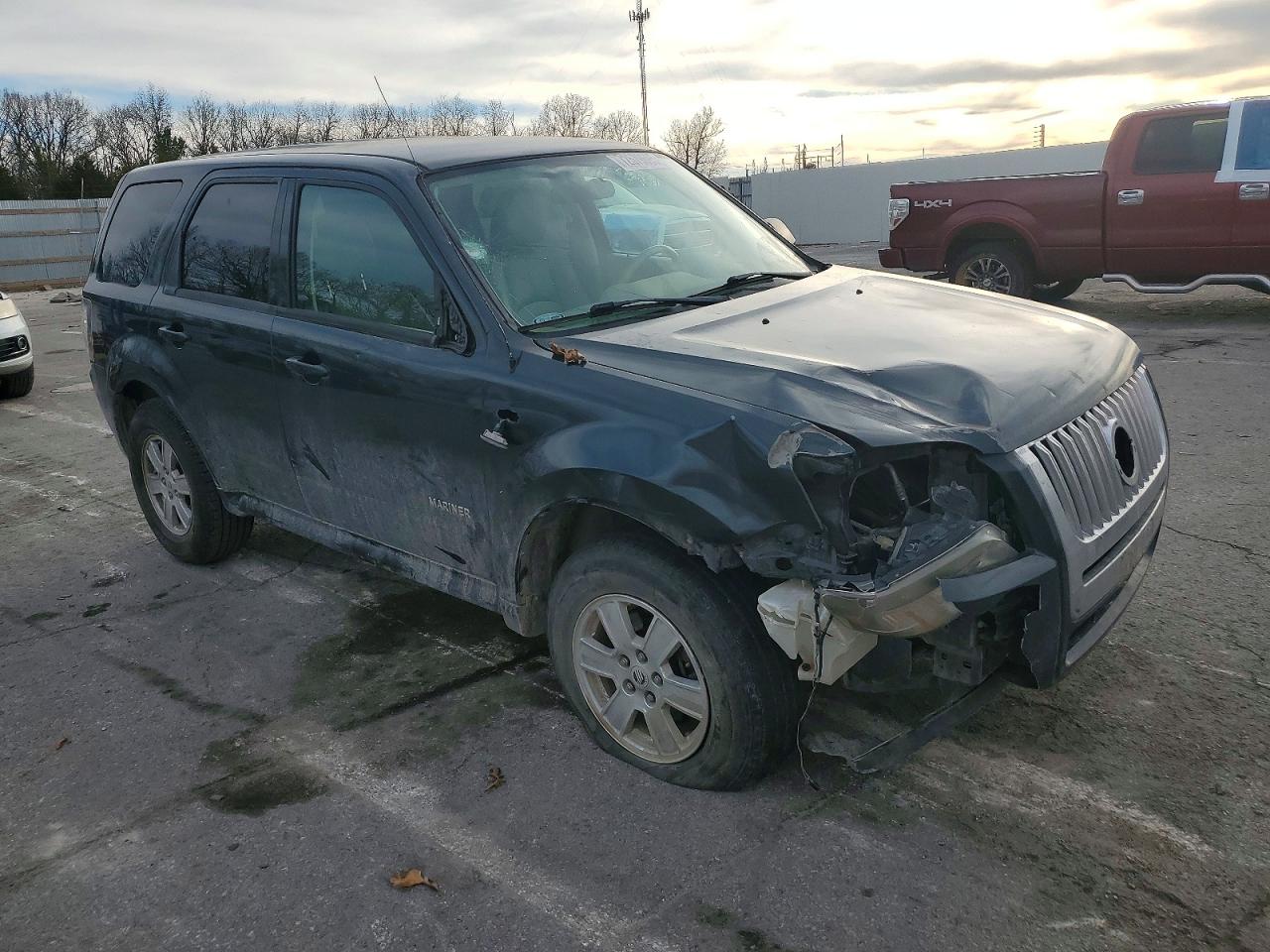 2008 MERCURY MARINER photo 4