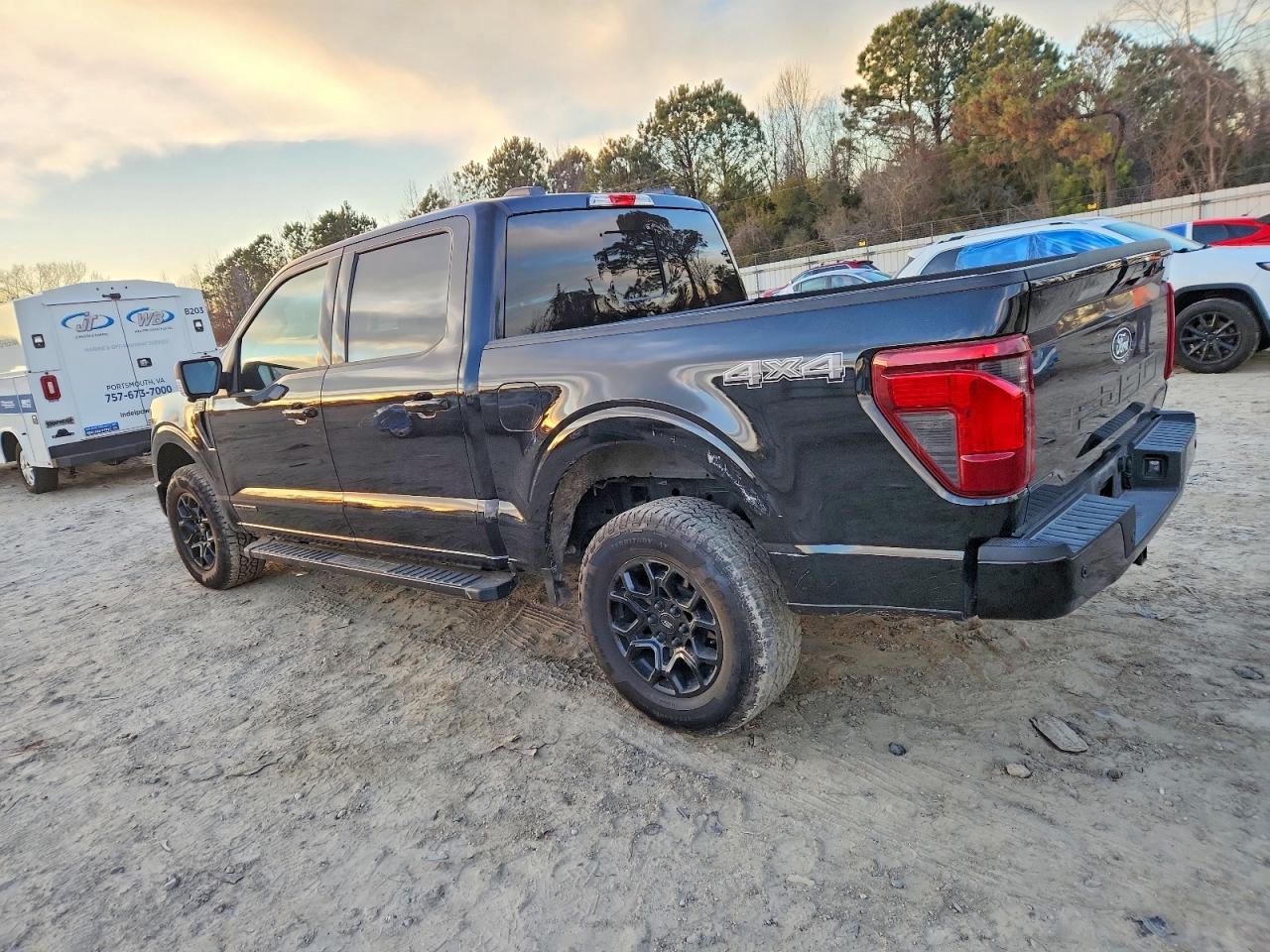 2025 FORD F150 XLT photo 2