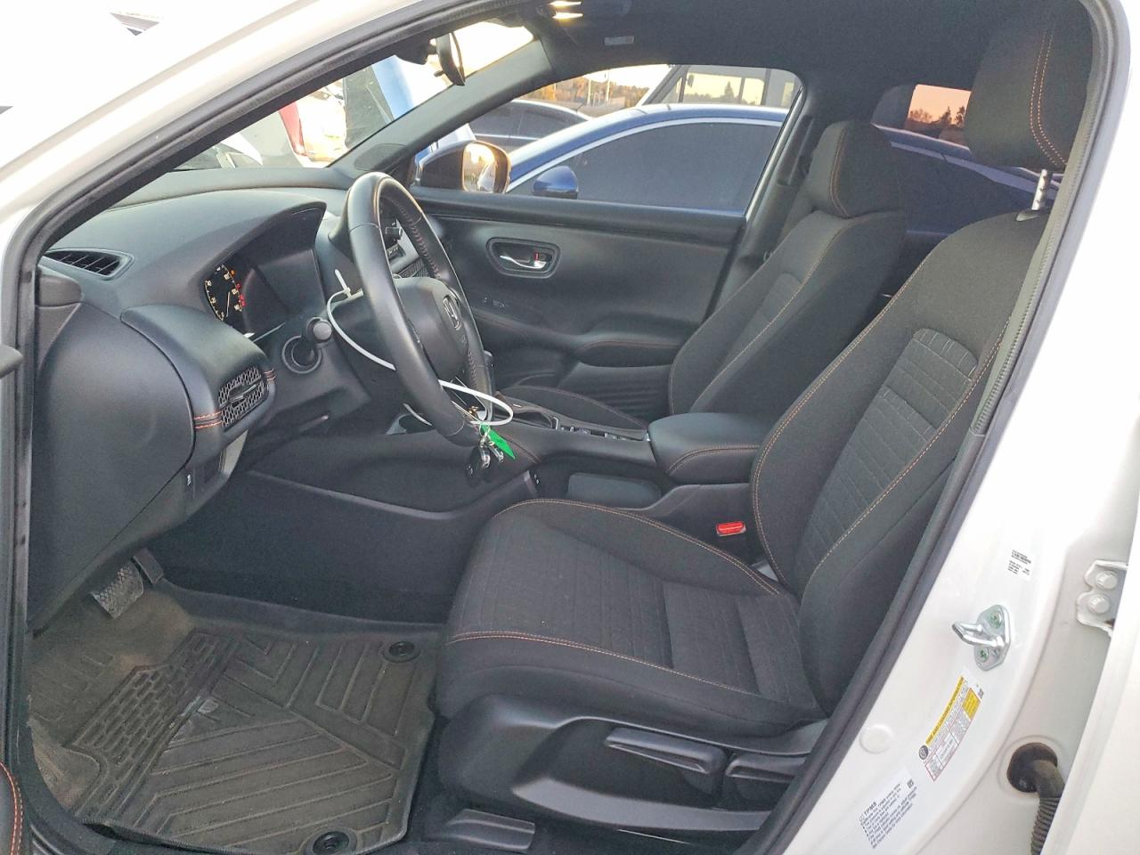 2024 HONDA HR-V SPORT photo 13