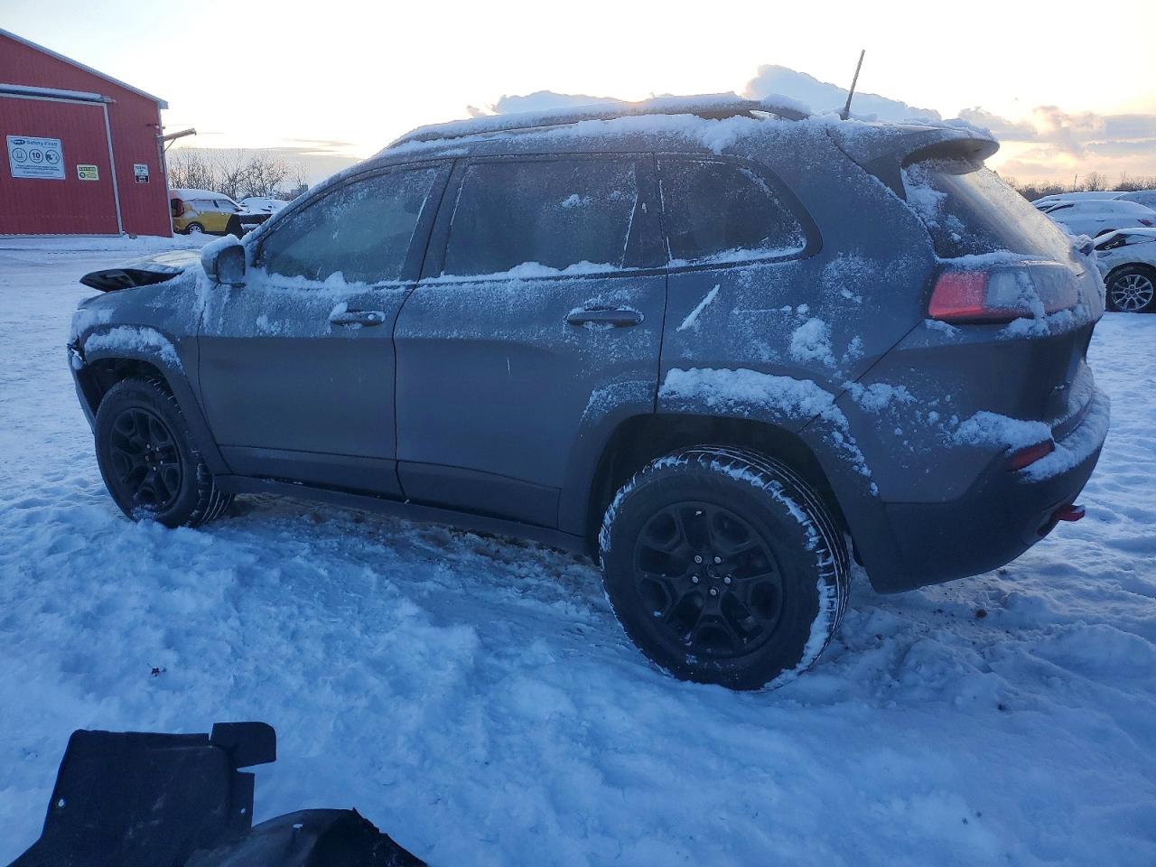 2019 JEEP CHEROKEE TRAILHAWK photo 3