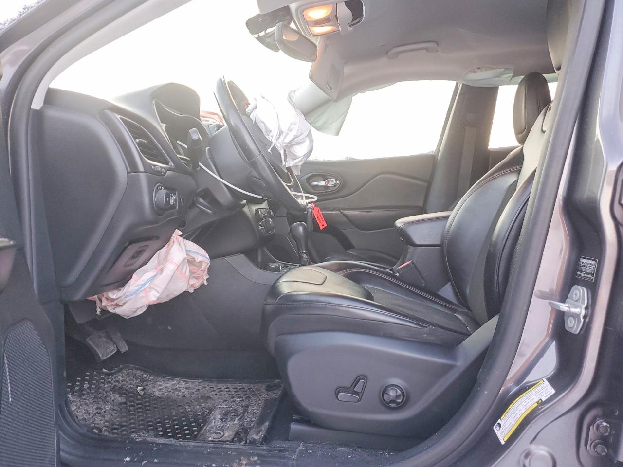 2019 JEEP CHEROKEE TRAILHAWK photo 13