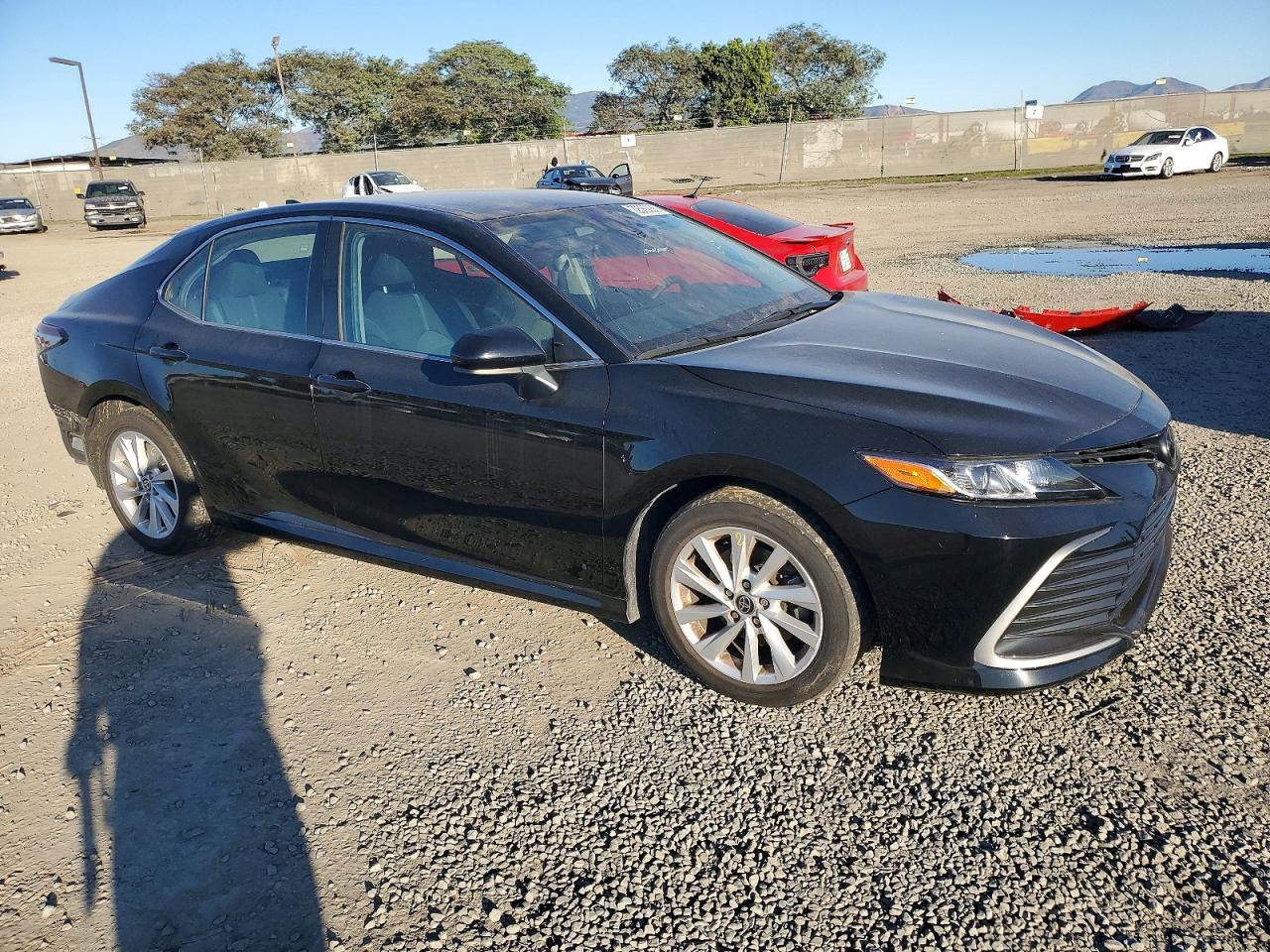 2022 TOYOTA CAMRY LE photo 10
