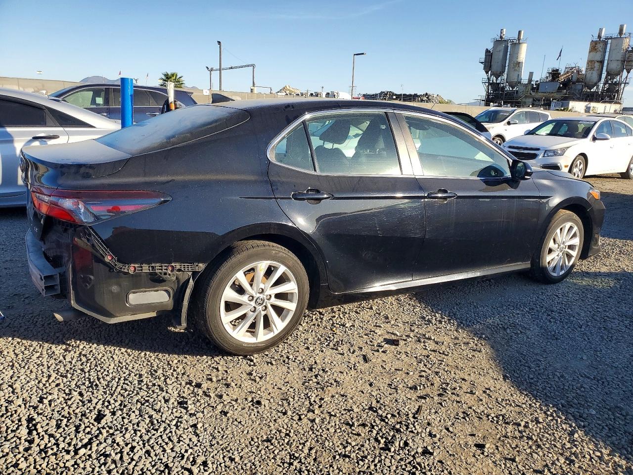 2022 TOYOTA CAMRY LE photo 7