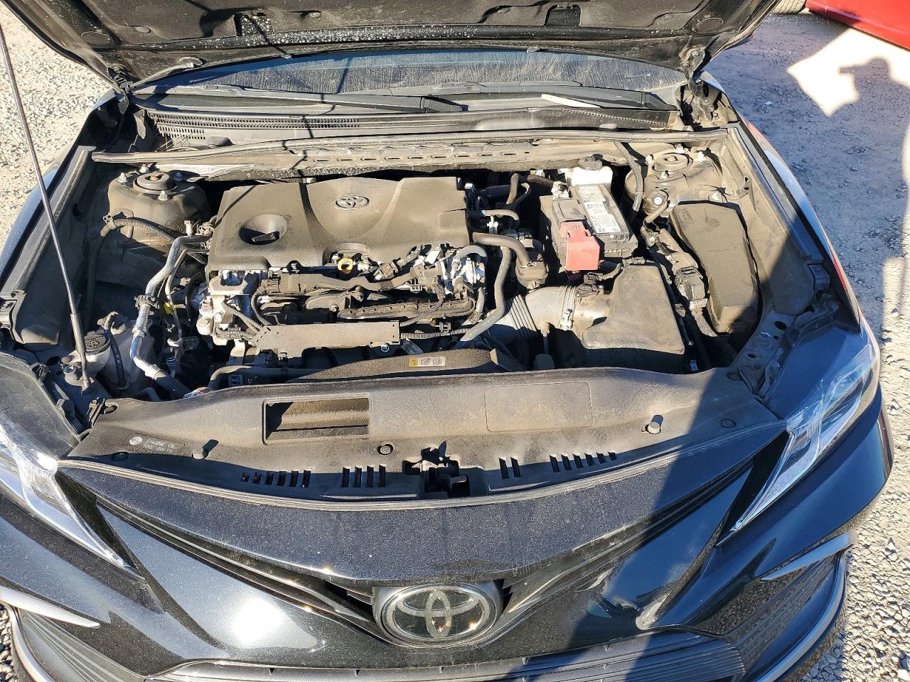 2022 TOYOTA CAMRY LE photo 31