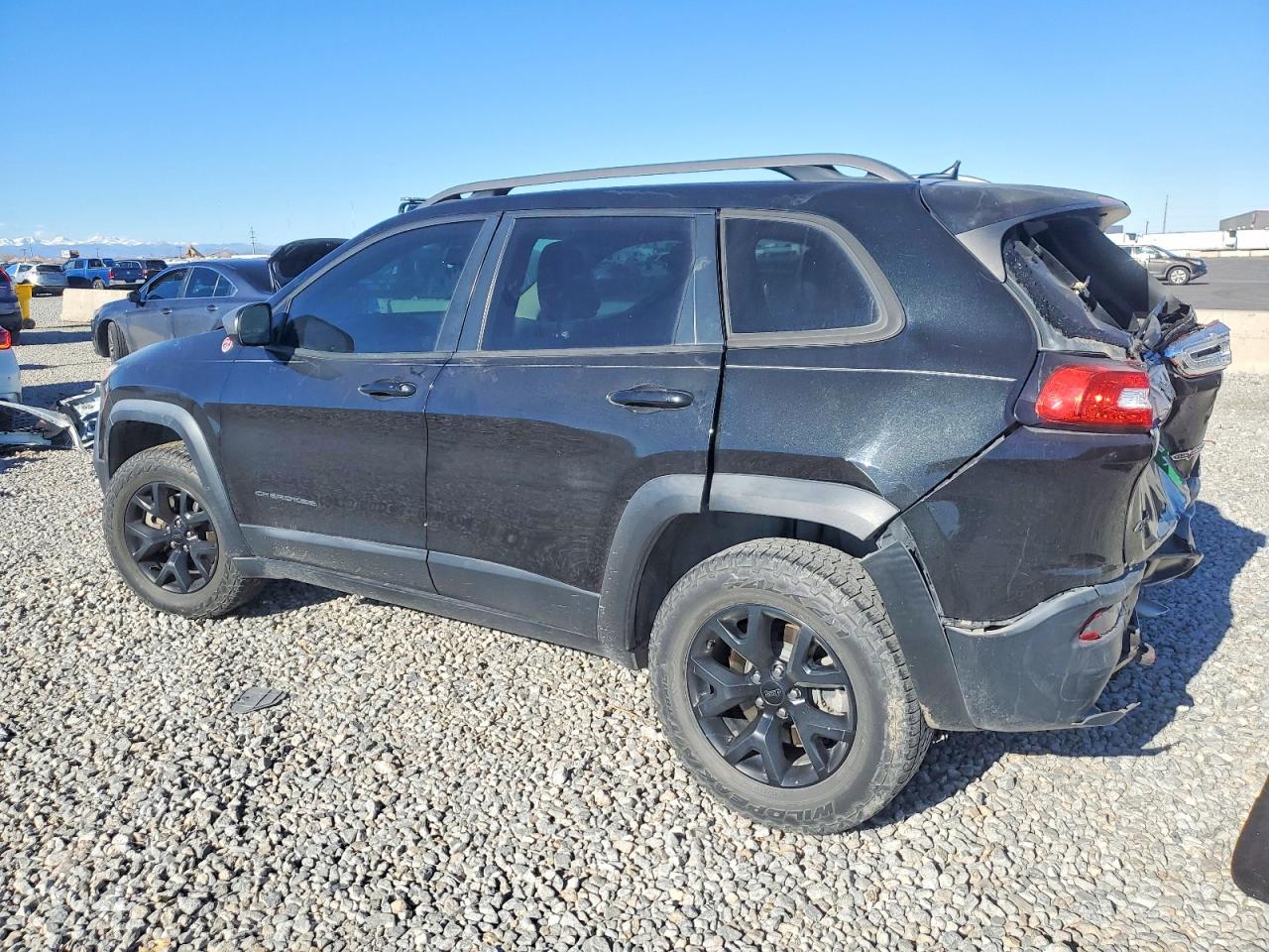 2015 JEEP CHEROKEE TRAILHAWK photo 4