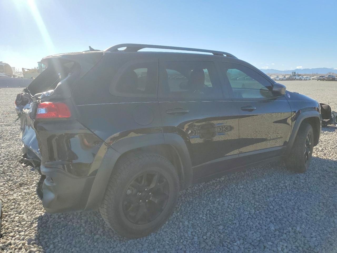 2015 JEEP CHEROKEE TRAILHAWK photo 7