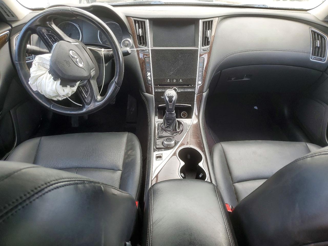 2018 INFINITI Q50 photo 15