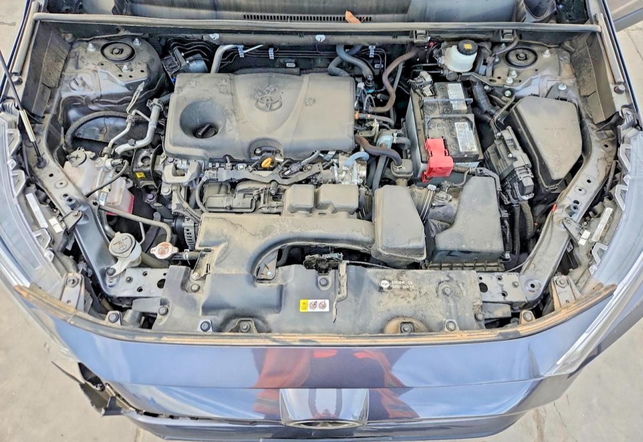 2022 TOYOTA RAV4 XLE photo 21