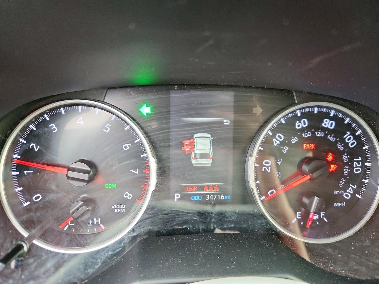 2022 TOYOTA RAV4 XLE photo 17