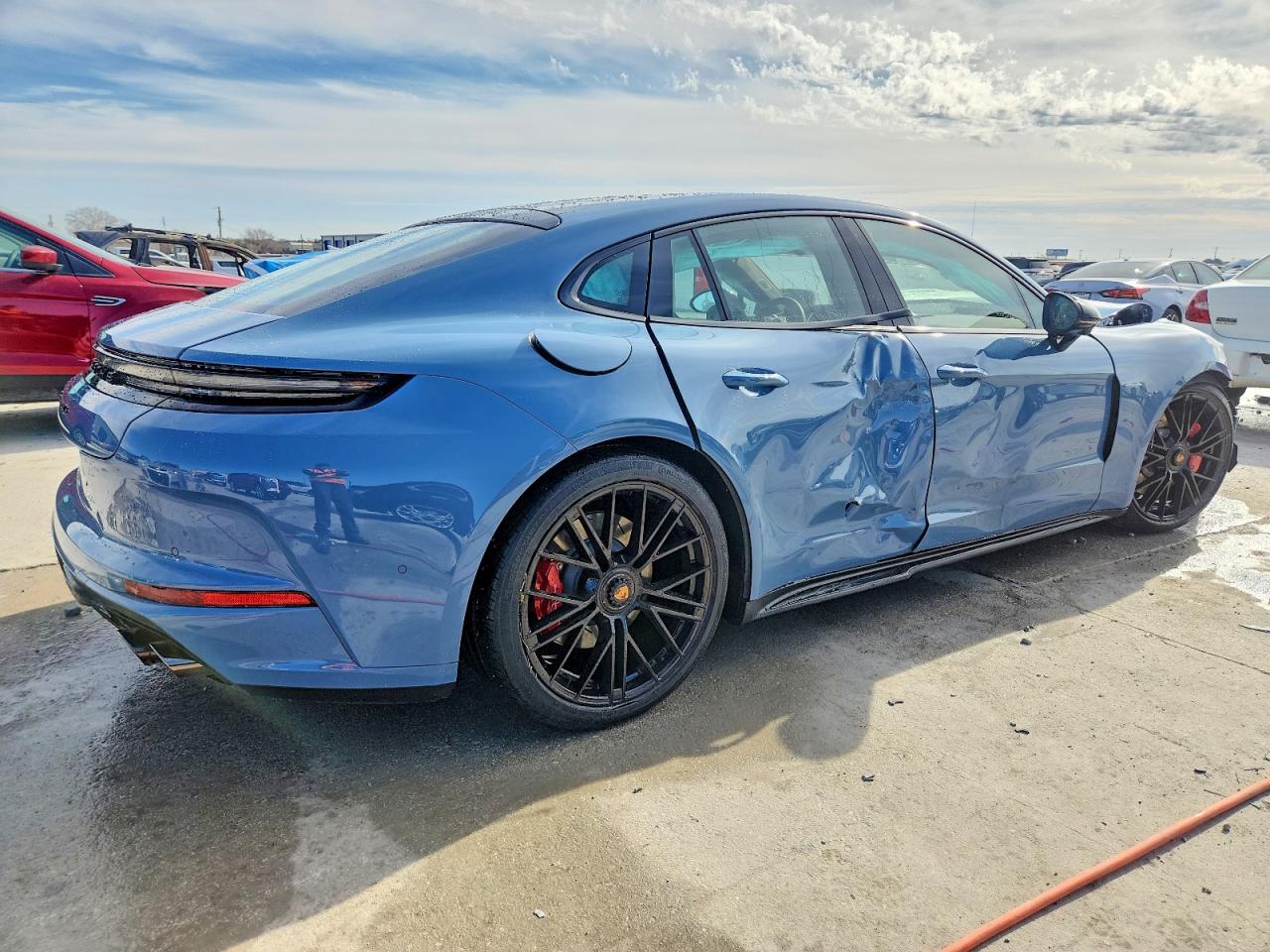 2026 PORSCHE PANAMERA GTS photo 5