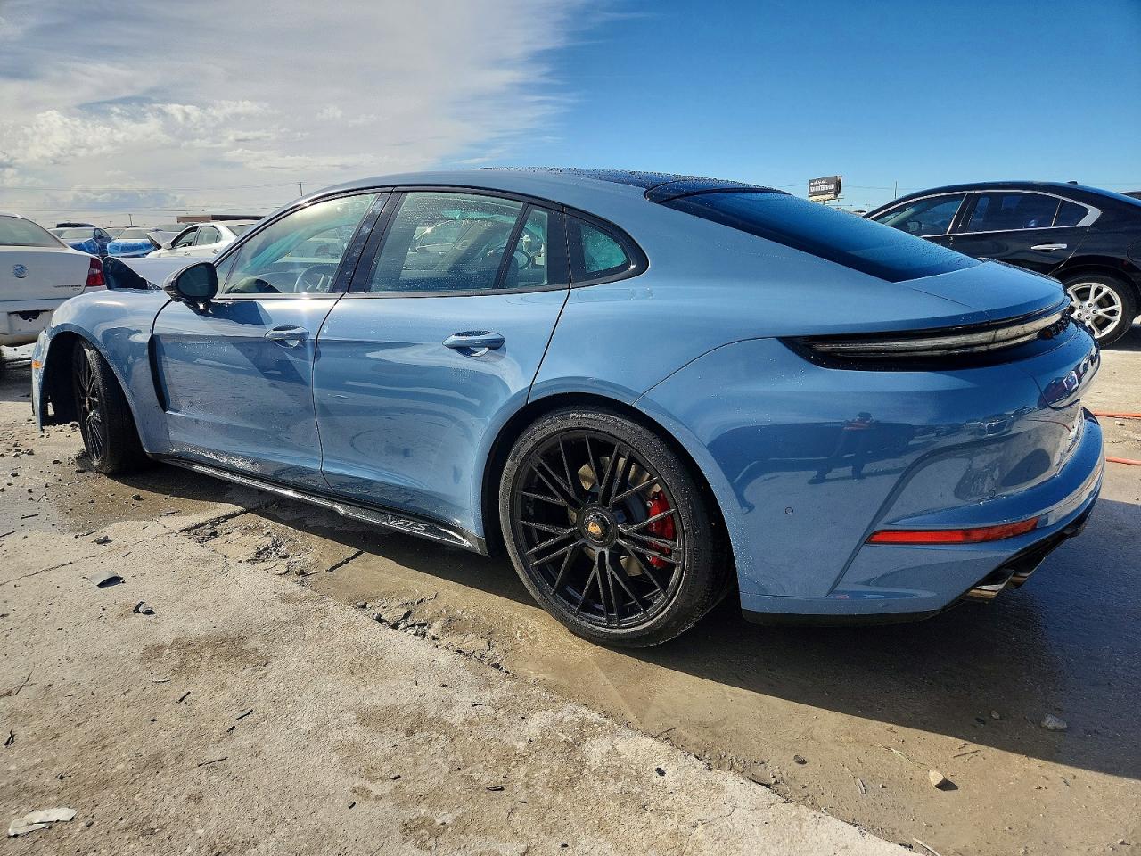 2026 PORSCHE PANAMERA GTS photo 3