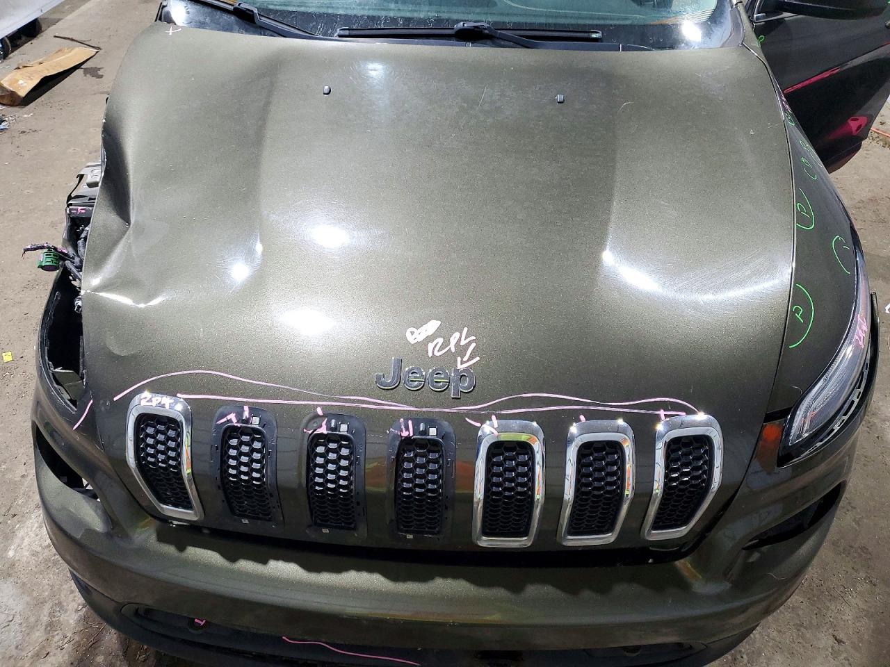 2015 JEEP CHEROKEE LATITUDE photo 12