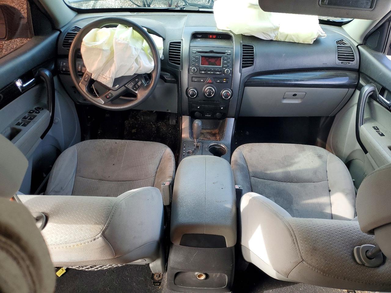 2012 KIA SORENTO photo 15