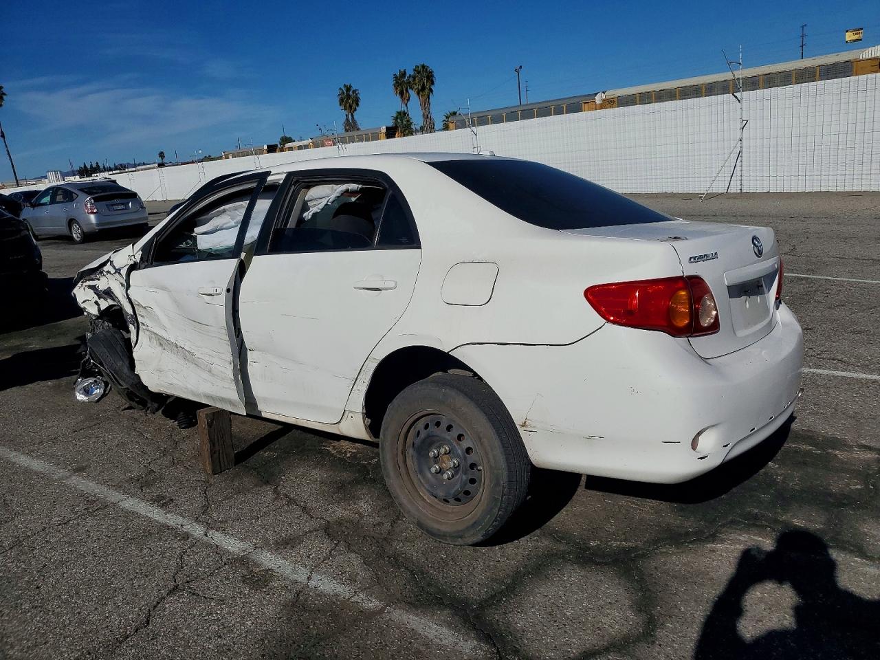 2010 TOYOTA COROLLA BASE photo 4
