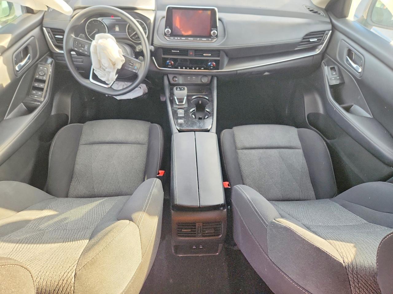 2024 NISSAN ROGUE SV photo 8