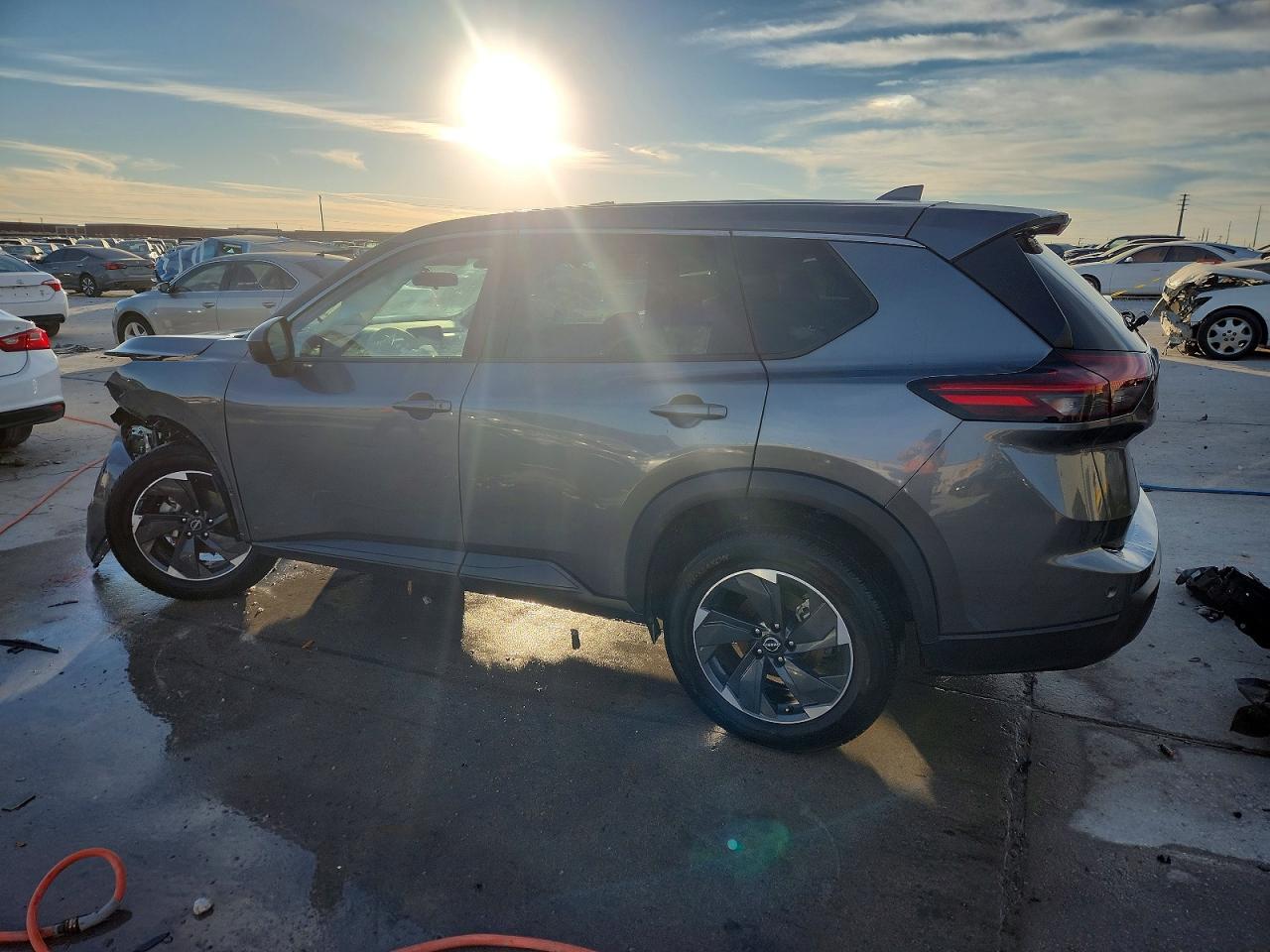 2024 NISSAN ROGUE SV photo 2