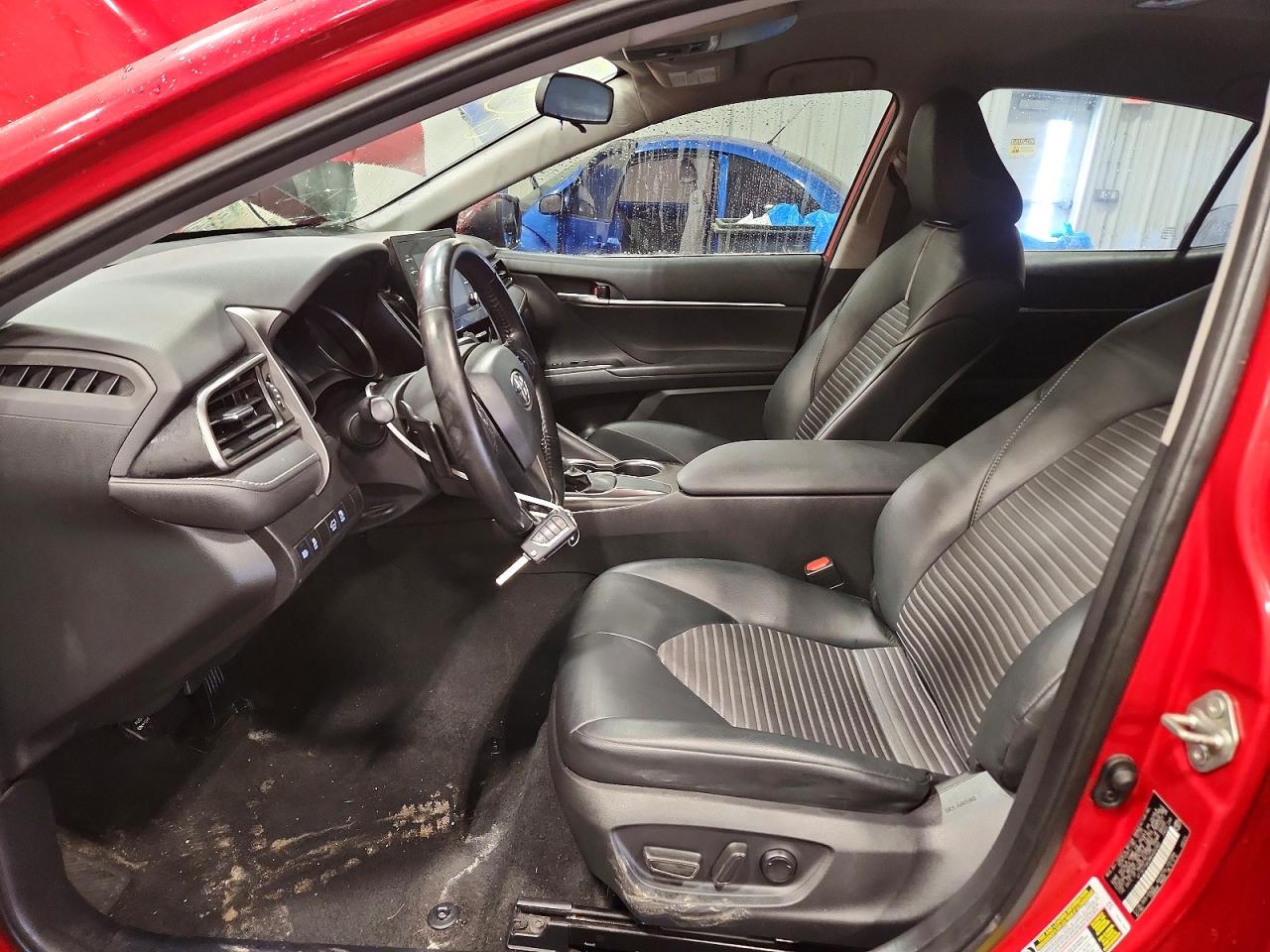 2021 TOYOTA CAMRY SE photo 13