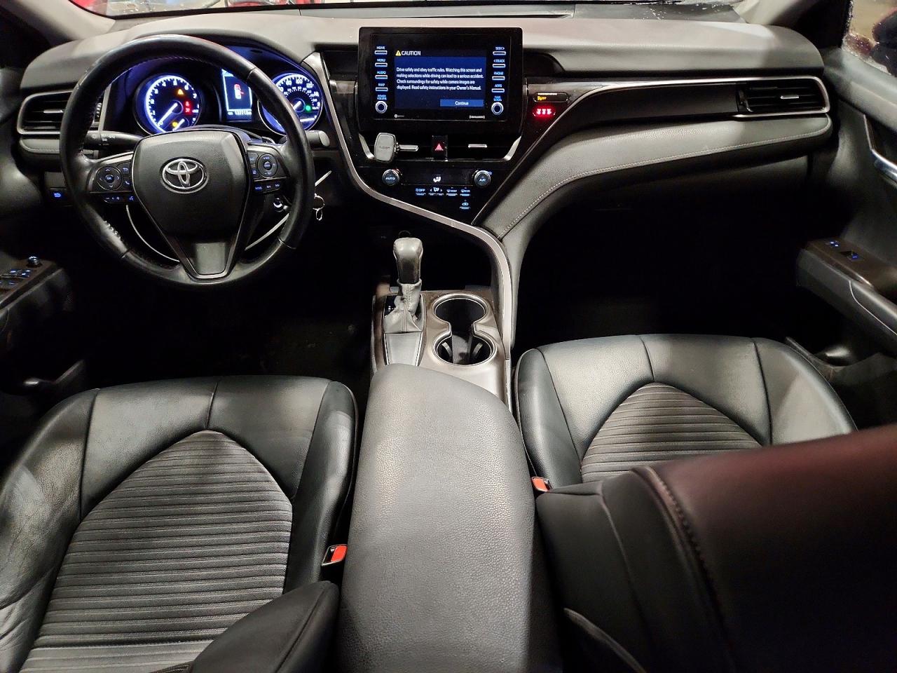2021 TOYOTA CAMRY SE photo 15